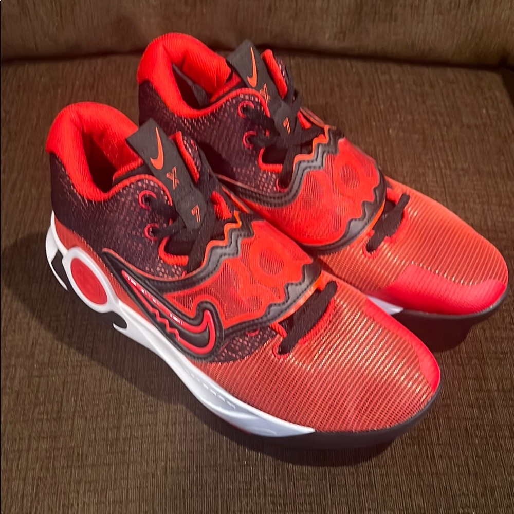 KD Nike Red and Black Sneakers Dynamic Design